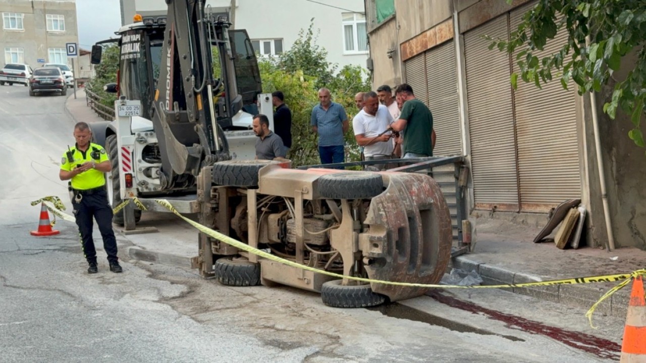 Forklift rampa aşağı inerken devrildi: 1’i ağır 2 yaralı