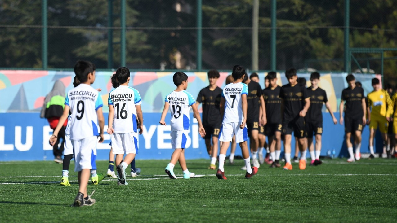 Selçuklu Belediyespor'da futbol altyapı seçmeleri devam ediyor