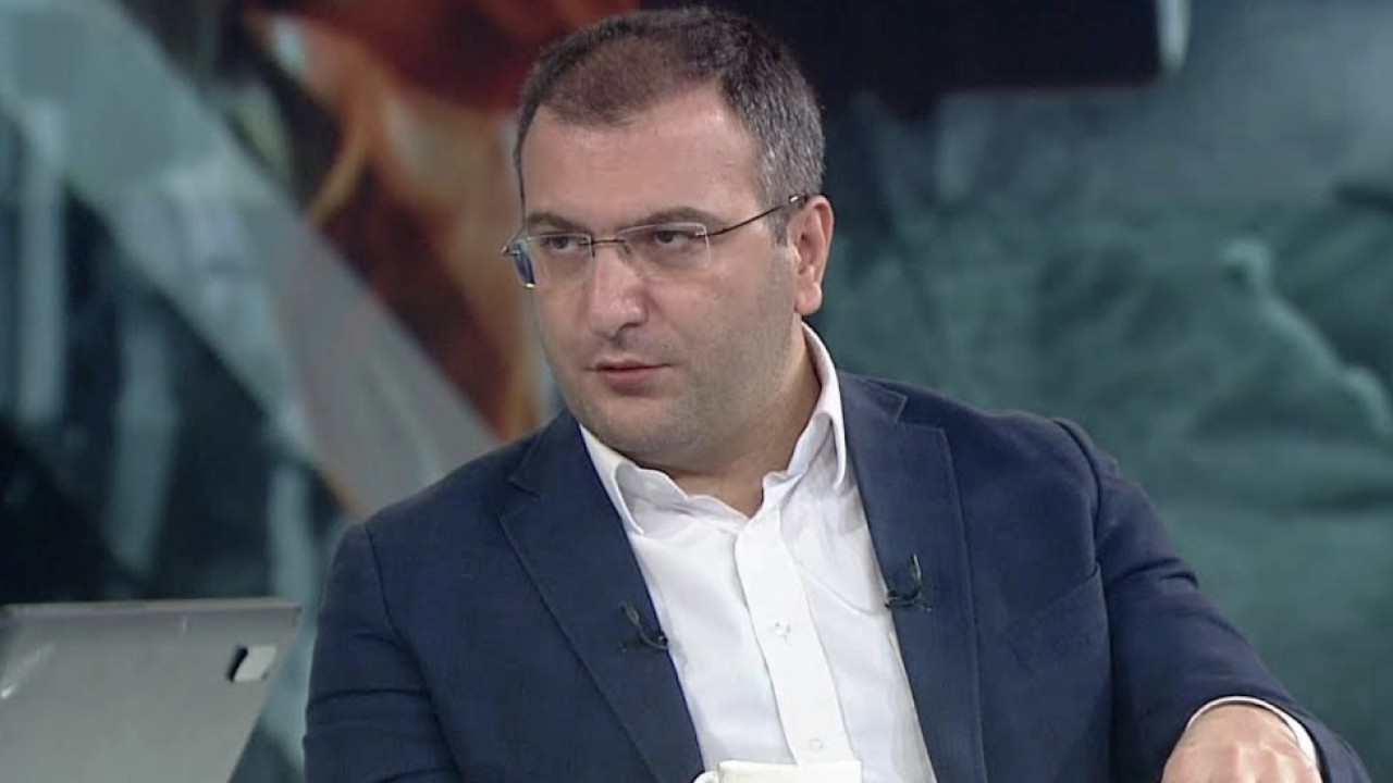 Gazeteci Cem Küçük gözaltına alındı