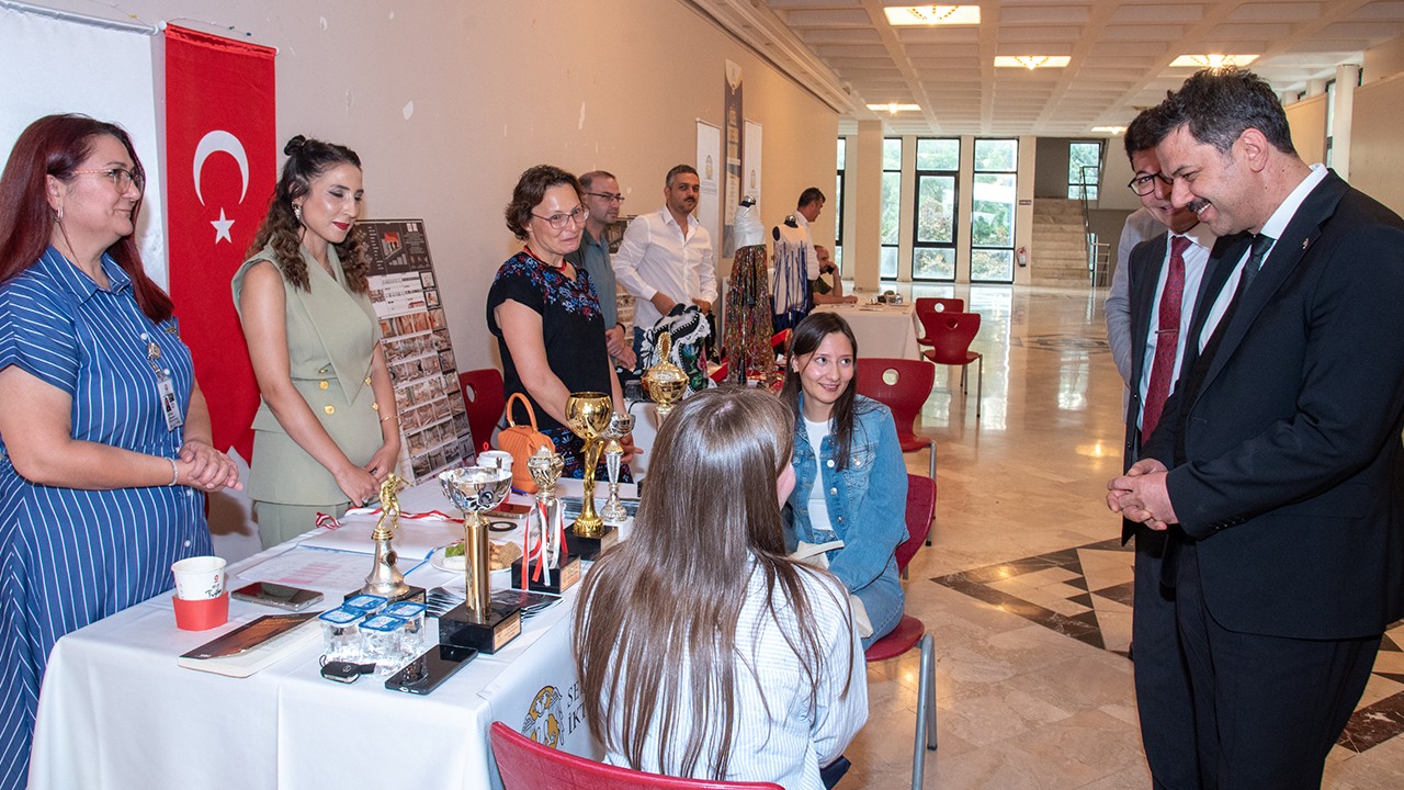 Selçuk Üniversitesi, aday öğrencileri ağırlıyor