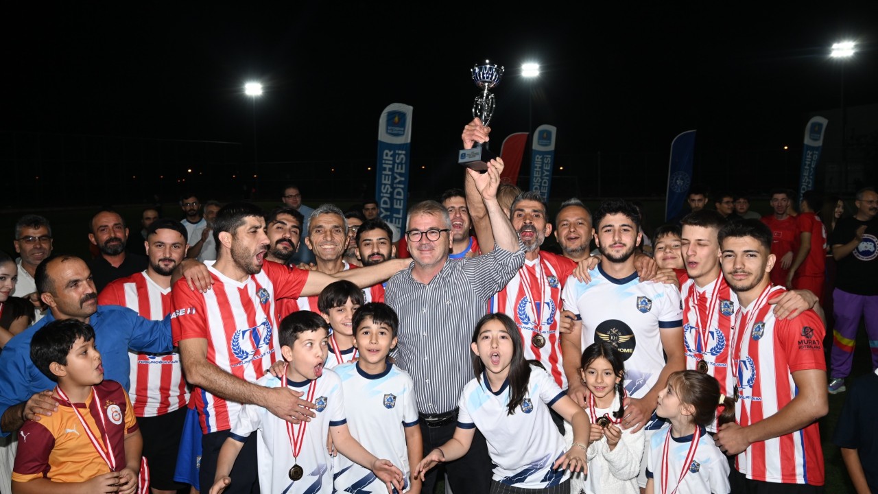Seydişehir Başkanlık Kupası Futbol Turnuvası'nda şampiyon Kuran Spor
