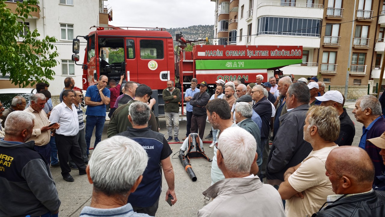 Bozkır'da arıcılara yangınla mücadele eğitimi verildi
