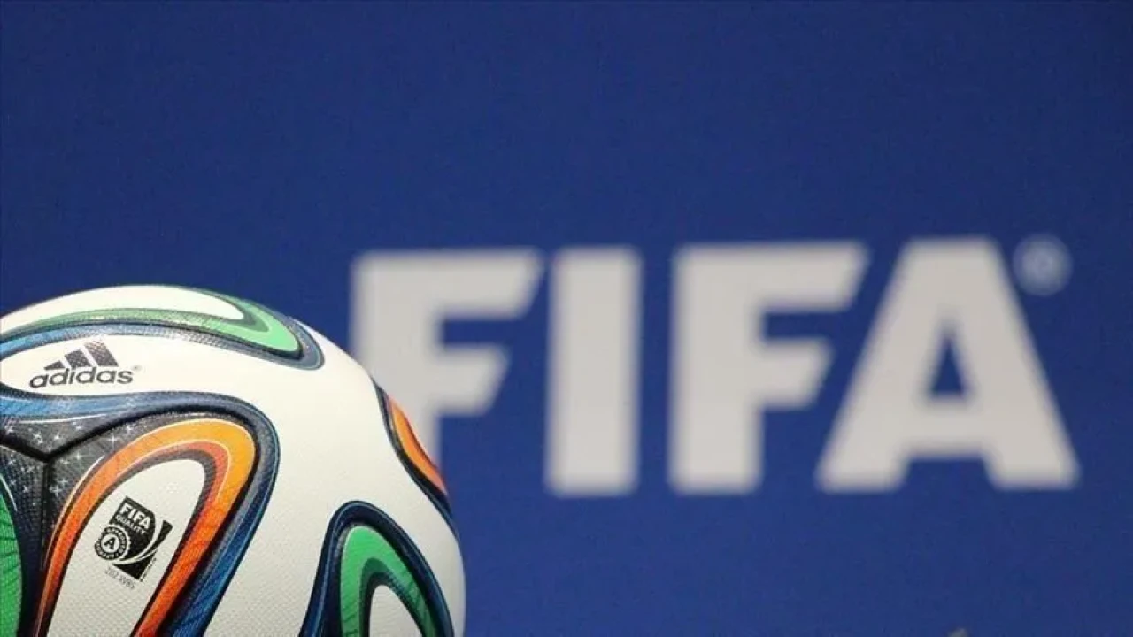 FIFA'dan 4 Türk kulübüne transfer yasağı! İçlerinde Süper Lig takımı da var