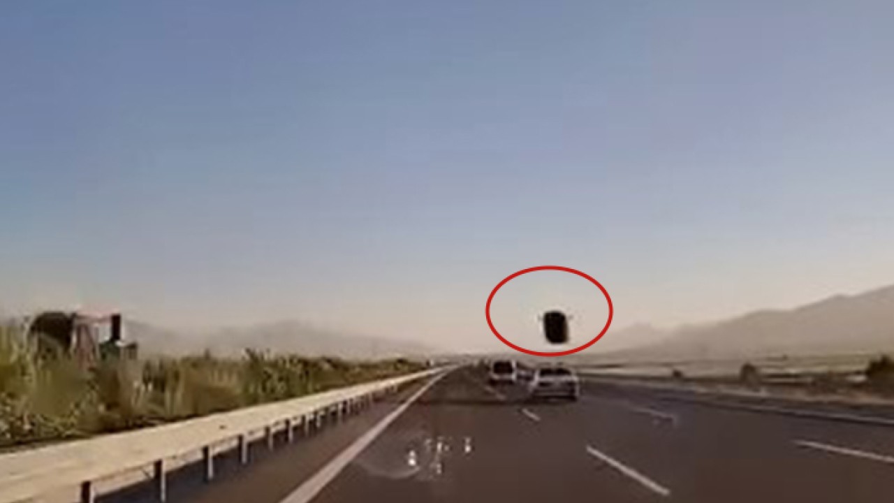 Rüzgardan uçan portbagaj faciaya neden oluyordu