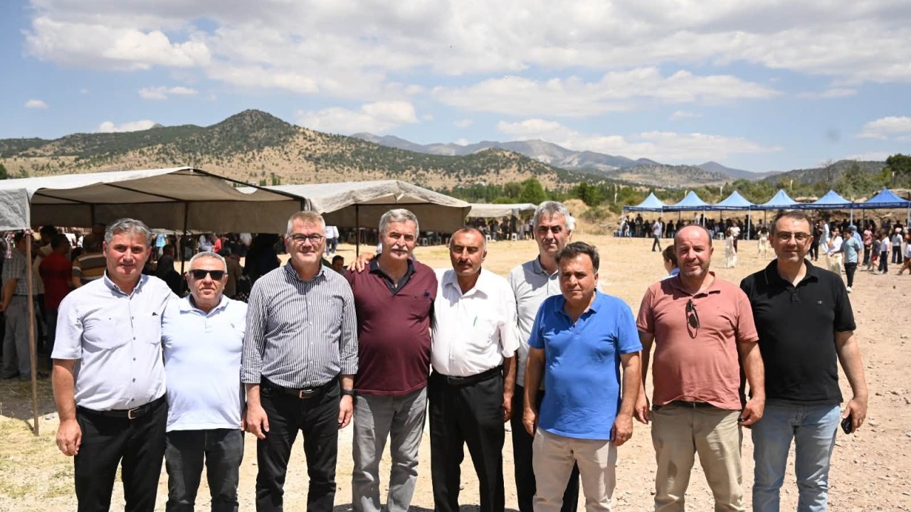 Başkan Ustaoğlu Yayla Şenliklerinde hemşehrileriyle buluştu