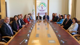DEM Parti, Çerçeve Kanun Teklifini imzaladı