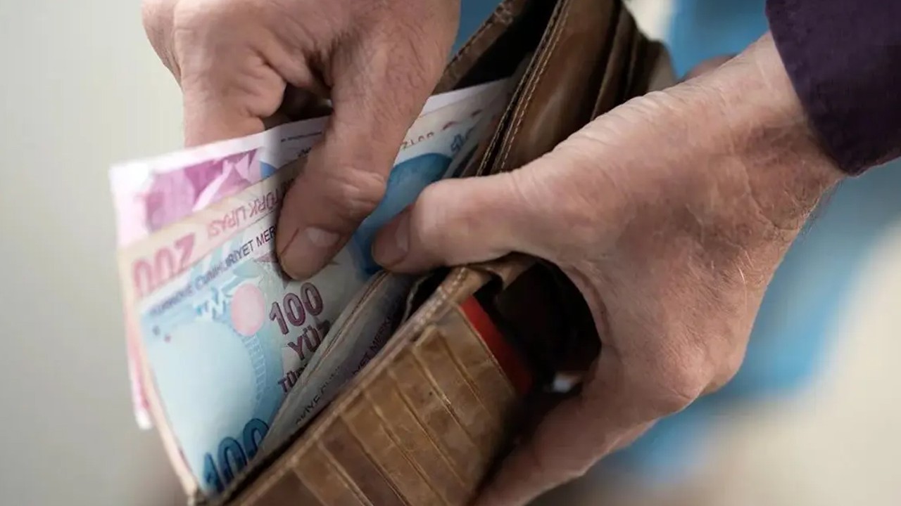 Zamlı maaşlar yatmaya başladı