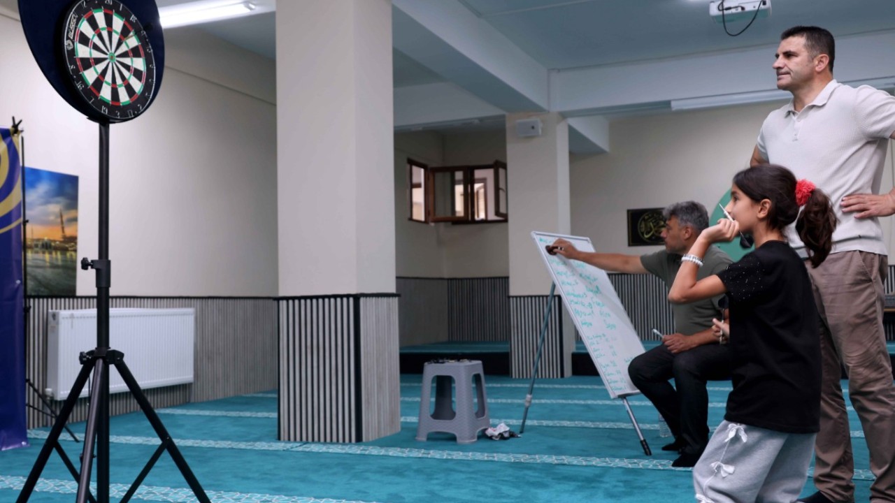 Konya'da Camiler ve Kur'an Kursları Arası Dart Turnuvası başladı