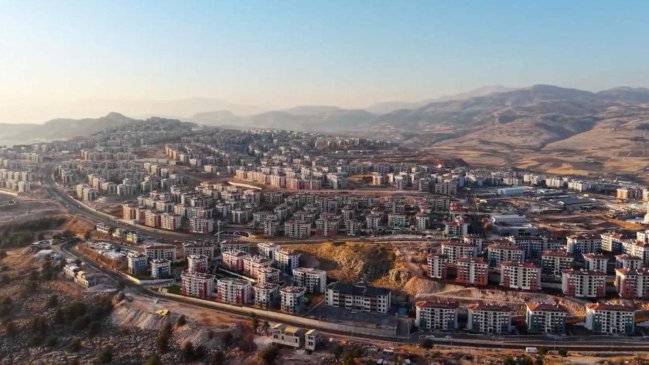 6 Şubat depremleri sonrası 455 bin 357 bağımsız bölüm tamamlanıp teslim edildi