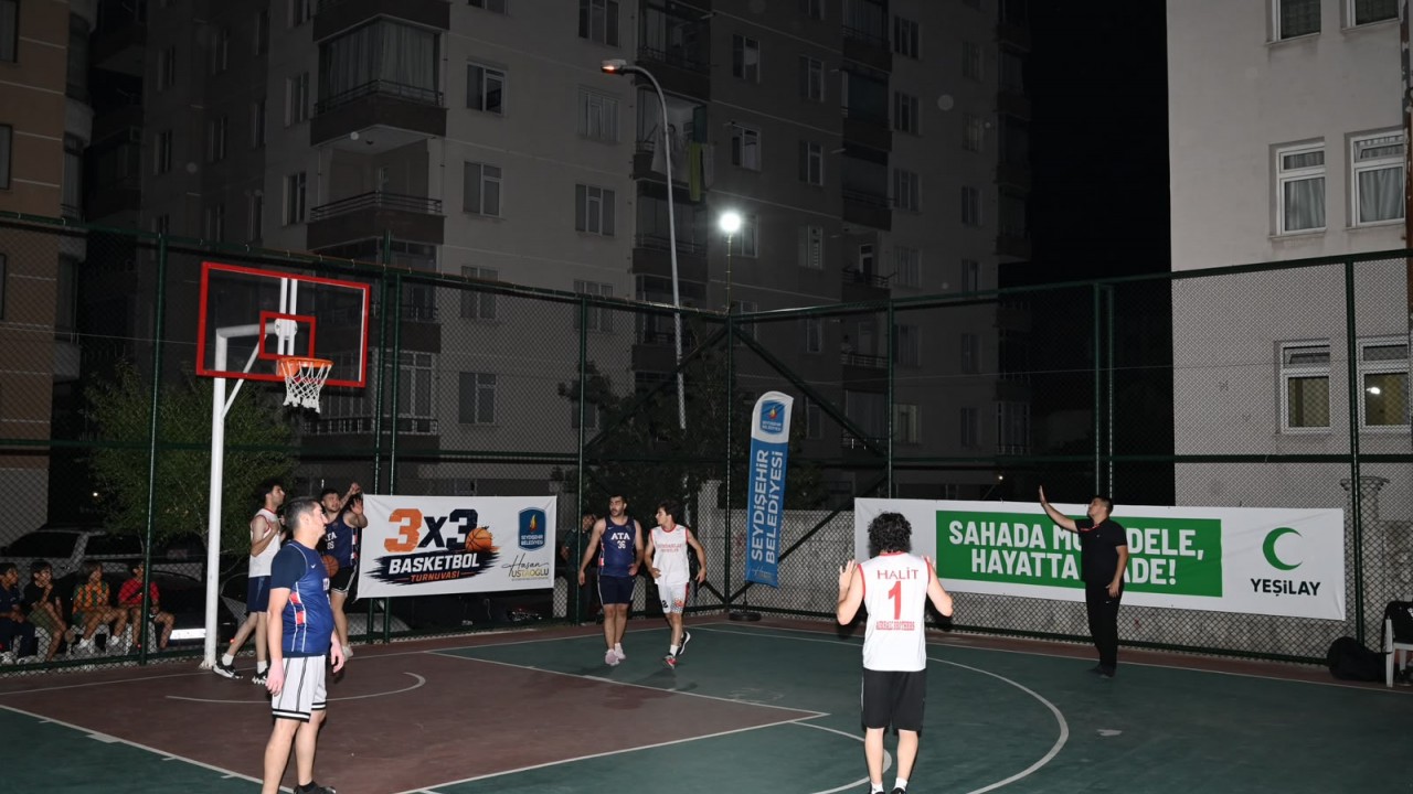 Seydişehir'de 3x3 basketbol turnuvası heyecanı sona erdi