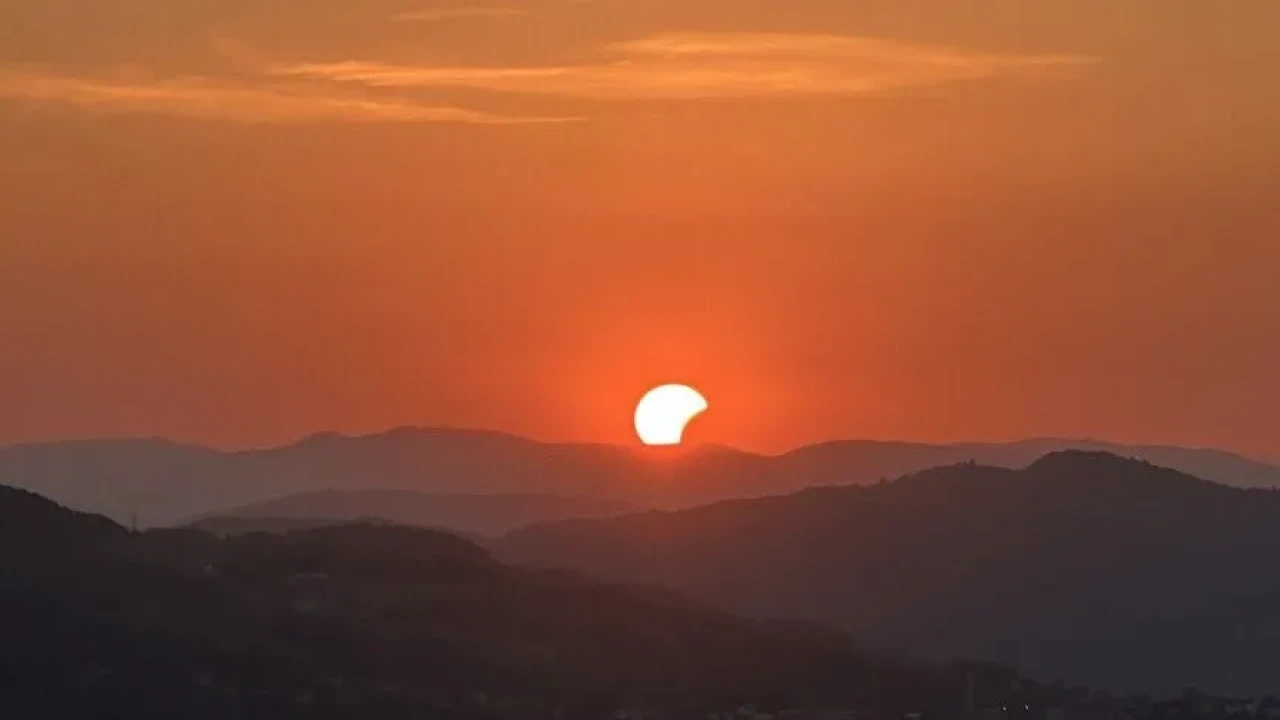 Güneş tutulması burçları nasıl etkileyecek?