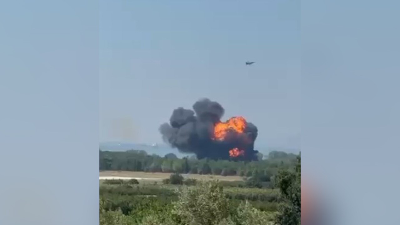 Yalova'da eğitim uçağı düştü