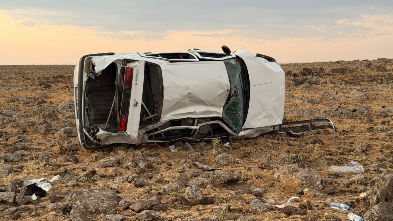 Şarampole devrilen otomobildeki yolcu hayatını kaybetti