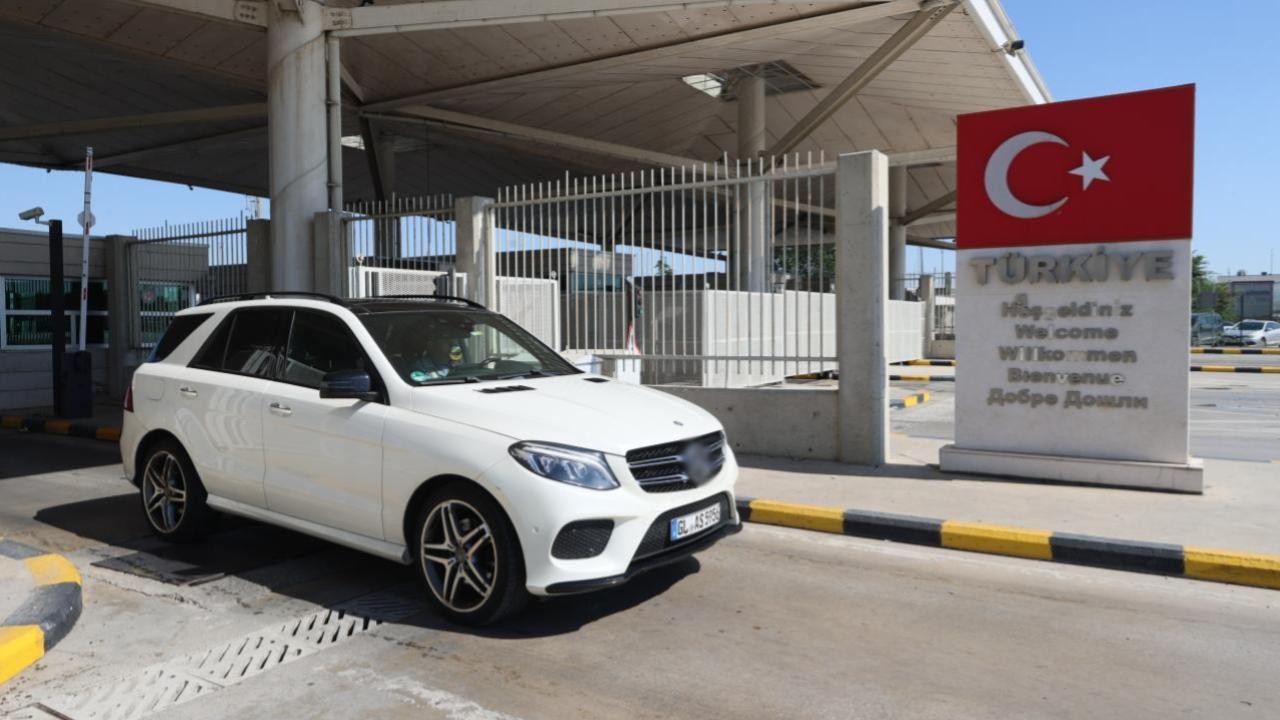 Yurt dışından geçici getirilen araçlara ilişkin esaslar düzenlendi