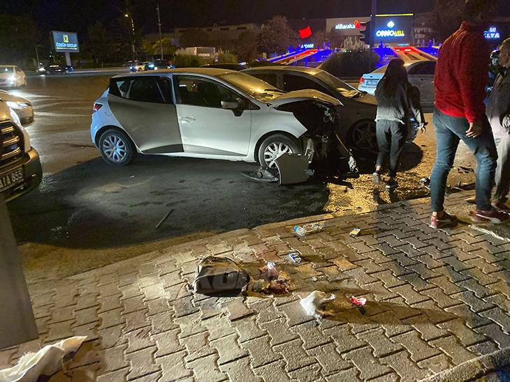 Konya'da Trafik Kazasında 9 Yaşındaki Çocuk Yaralandı